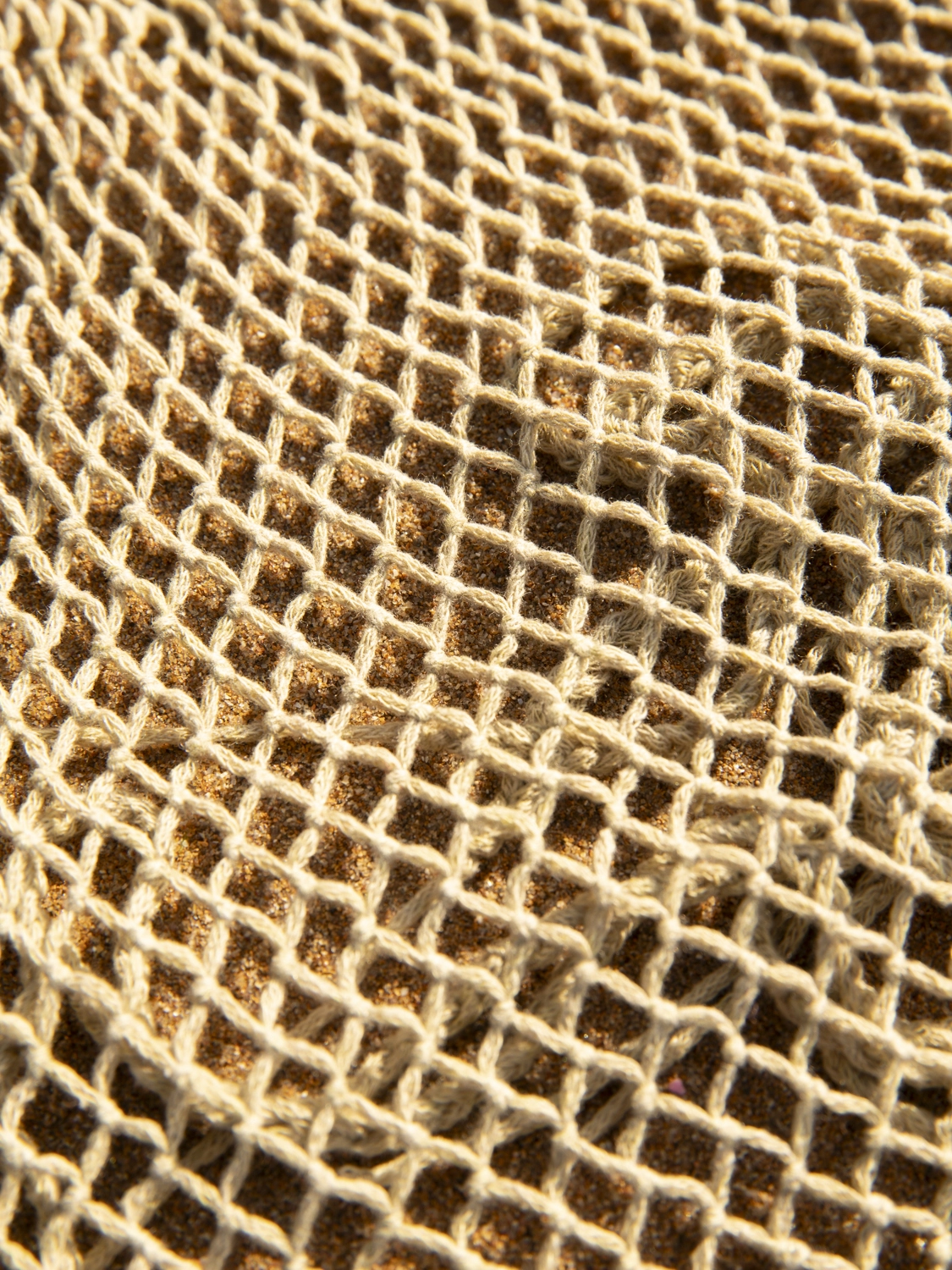 detalle top red ajustable arena algodon