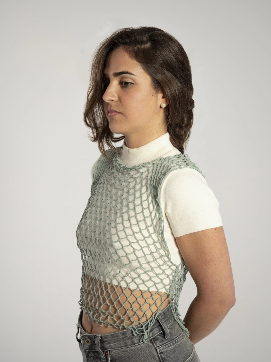 modelo con top red nacar turquesa